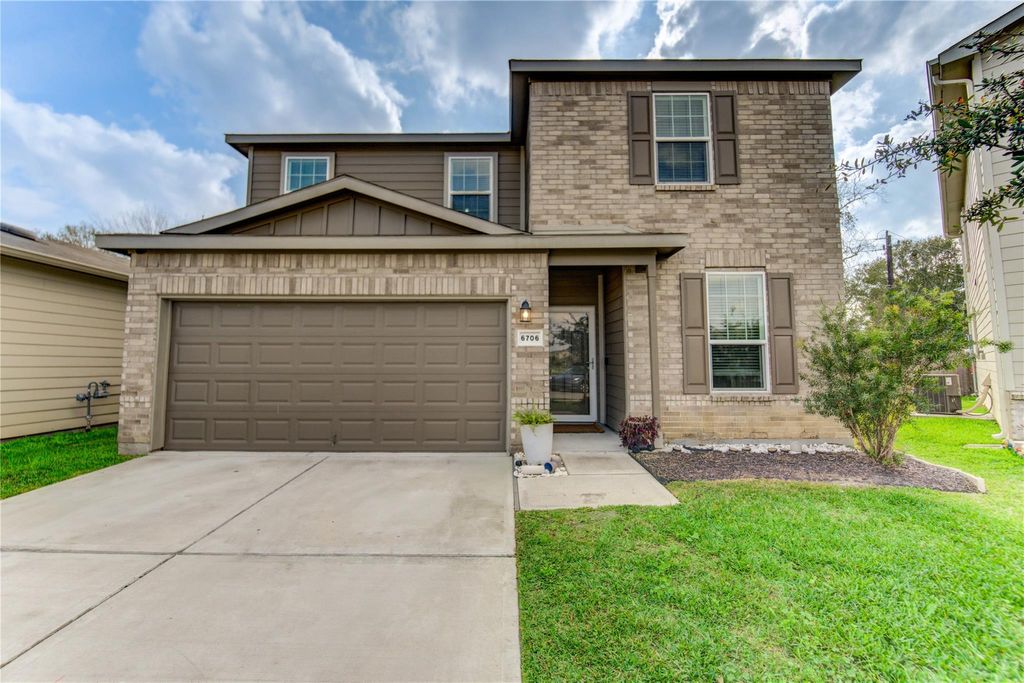 Photo of 6706 Hobby Wind Ridge Drive, Houston, TX 77075 (MLS # 2746638)