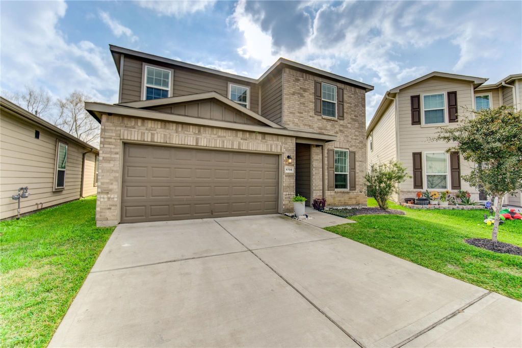 Photo of 6706 Hobby Wind Ridge Drive, Houston, TX 77075 (MLS # 2746638)
