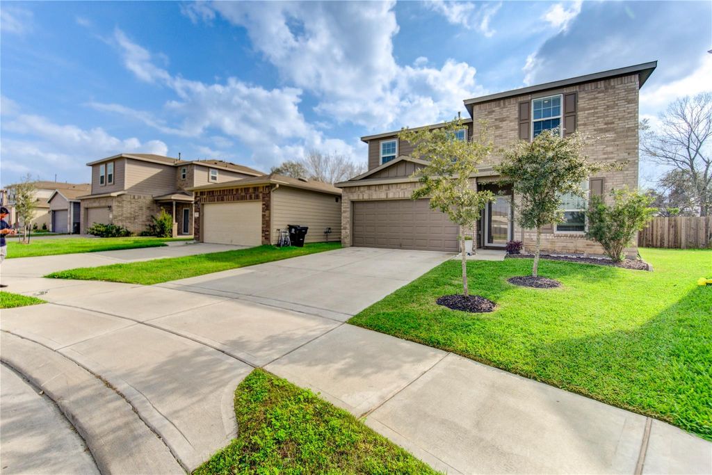 Photo of 6706 Hobby Wind Ridge Drive, Houston, TX 77075 (MLS # 2746638)