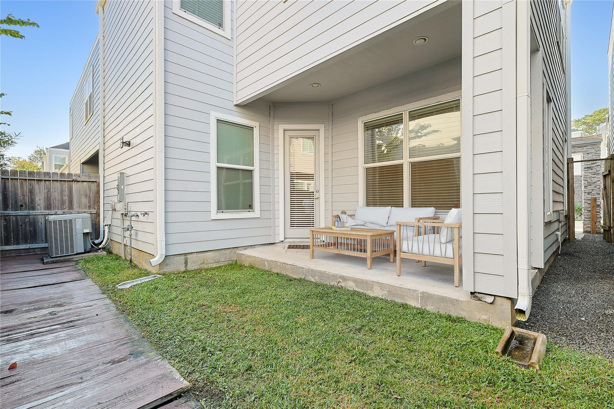 8810 Hollister Pine Court