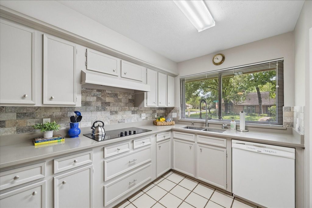 Photo of 3115 Knoll Manor Drive, Kingwood, TX 77345 (MLS # 84966631)