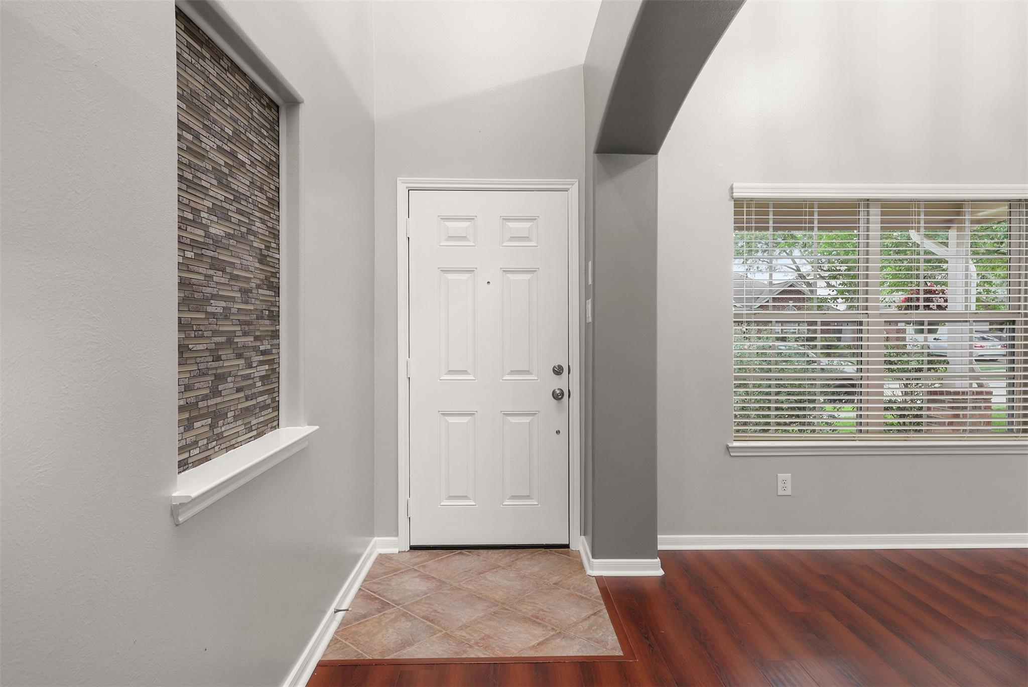 2605 Los Alamos Circle