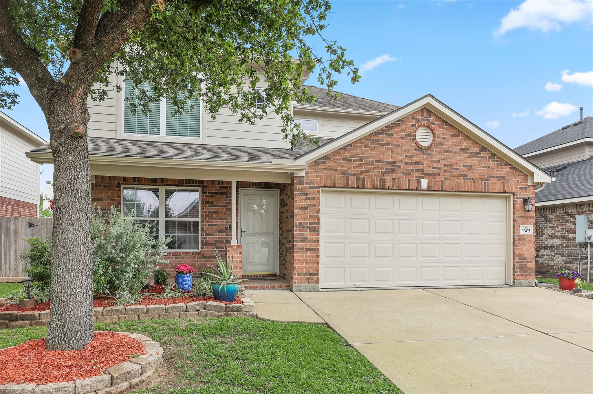2605 Los Alamos Circle