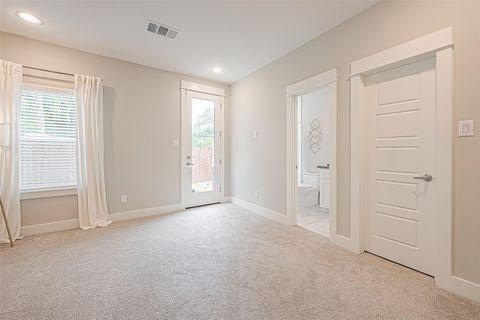 Tiny photo for 2051 Sherwood Forest Street, Houston, TX 77043 (MLS # 51541503)