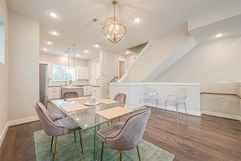 Tiny photo for 2051 Sherwood Forest Street, Houston, TX 77043 (MLS # 51541503)