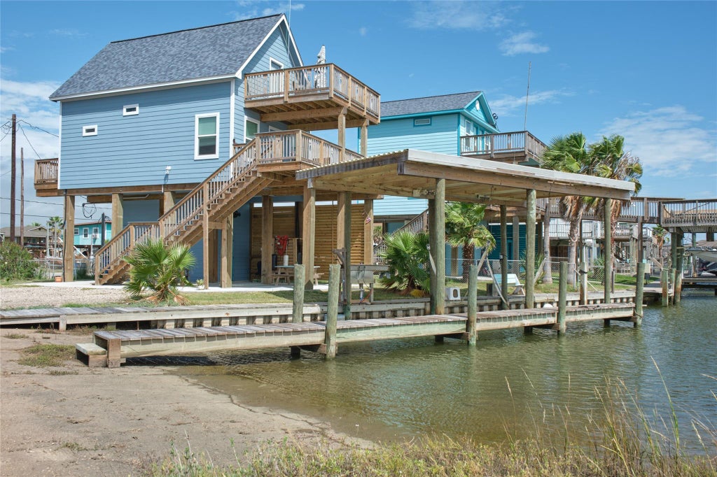 Photo of 104 Pompano Lane, Surfside Beach, TX 77541 (MLS # 45276790)