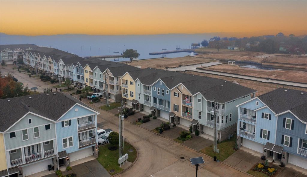 Photo of 1406 Veranda Mist, League City, TX 77573 (MLS # 53291384)