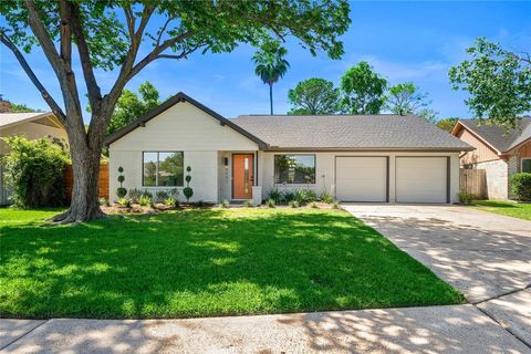 Photo of 9731 Clanton Street, Houston, TX 77080 (MLS # 17084064)