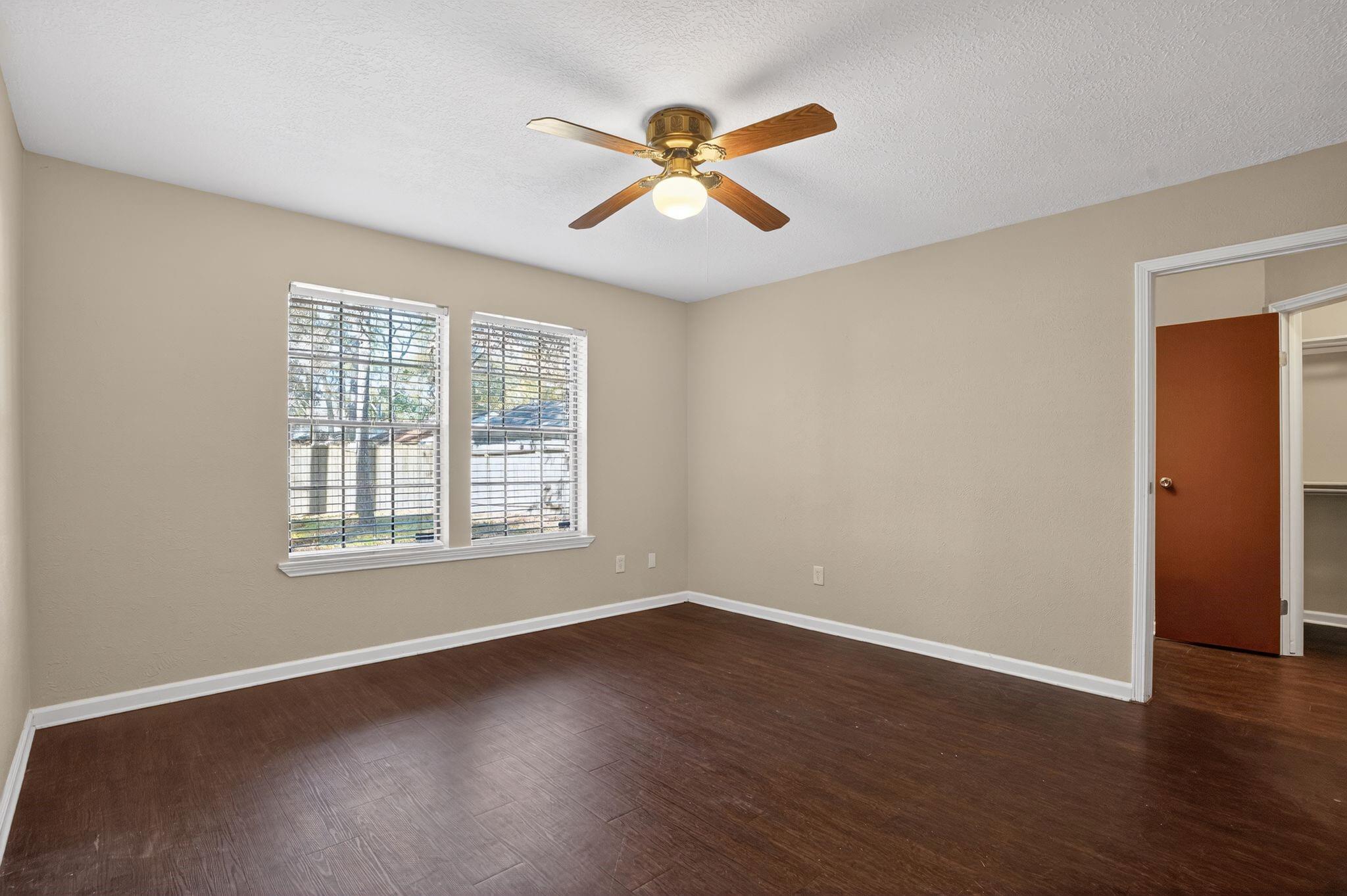 10 S Greenbud Court