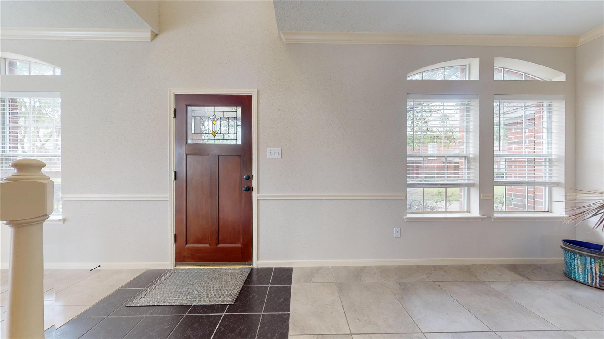 1205 El Camino Drive