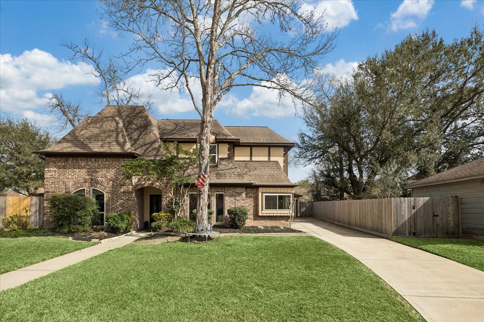 1207 Deerfield Road