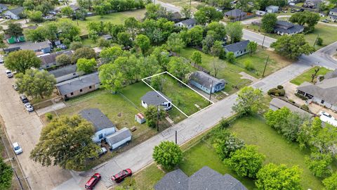 Vacant Land For Sale - 911 Hall Street<br/> Bryan, TX 77803