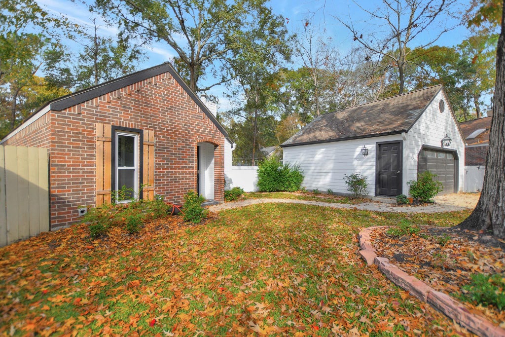 Photo of 11 Bitterwood Court, The Woodlands, TX 77381 (MLS # 49496744)