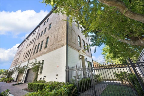 Photo of 3828 Glen Arbor Drive, Houston, TX 77025 (MLS # 84073173)