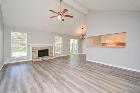 Photo of 3911 Issacks Way, Sugar Land, TX 77479 (MLS # 39571060)