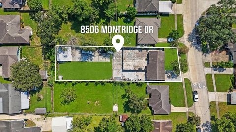 Photo of 8506 Montridge Drive, Houston, TX 77055 (MLS # 60296751)