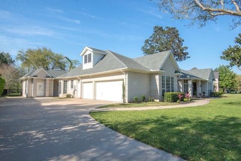 4010 Indian Point Missouri City TX 77459