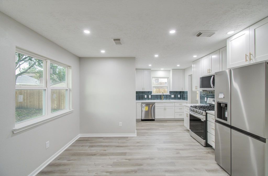 Photo of 2110 Westminister Street, Pearland, TX 77581 (MLS # 81548779)