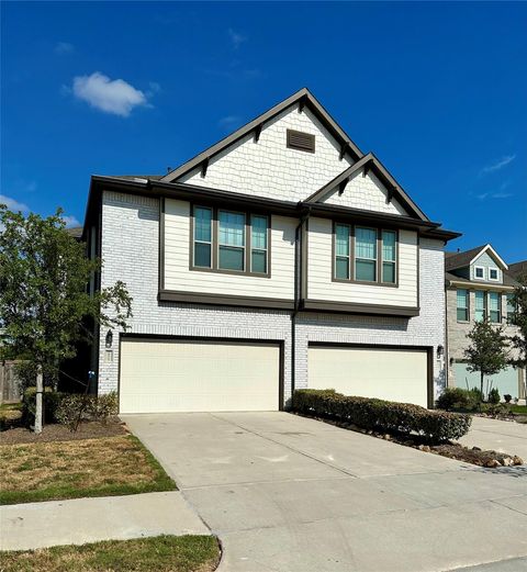 Photo of 16215 Northern Cardinal Lane, Cypress, TX 77433 (MLS # 35064405)