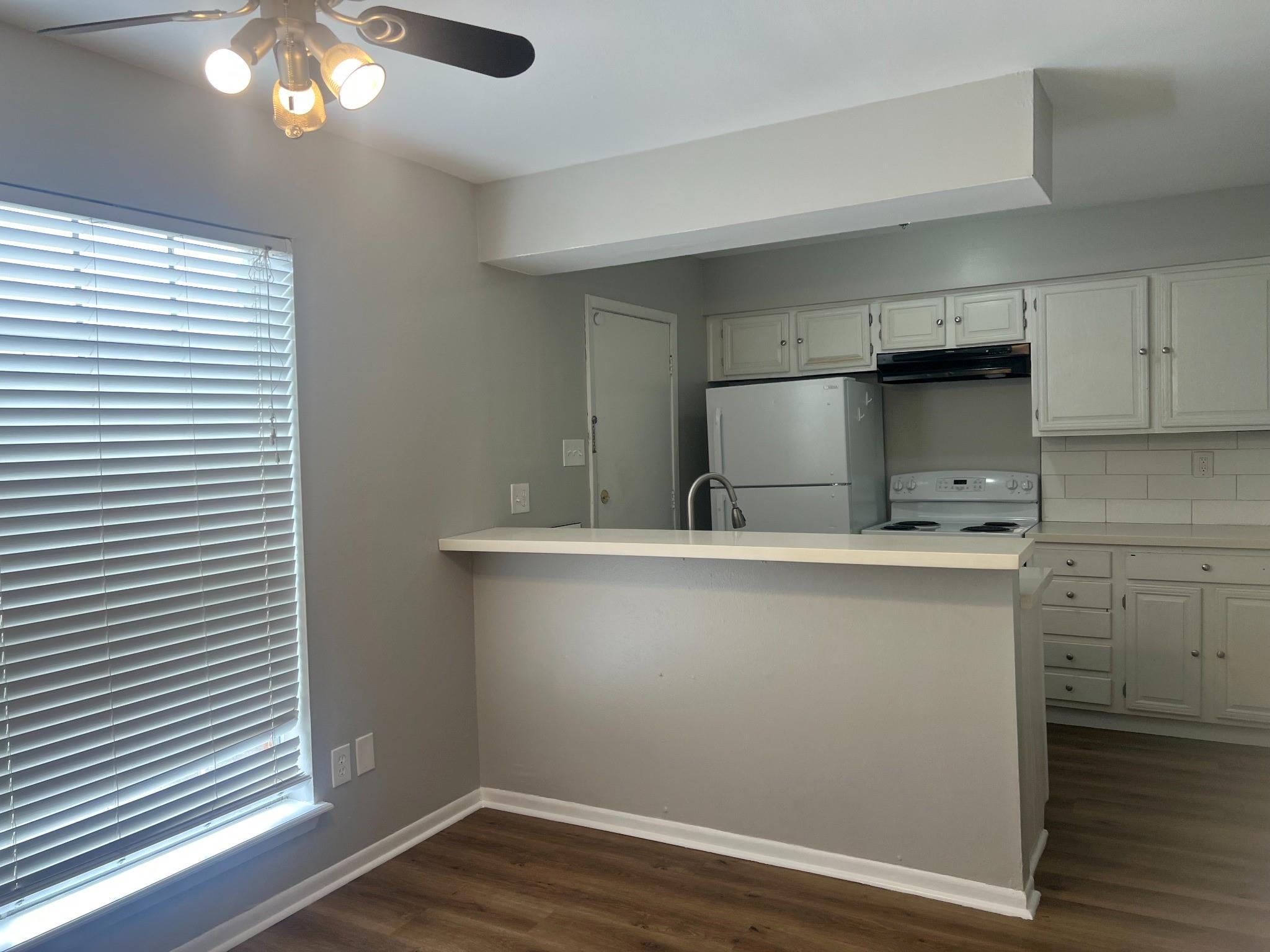 4711 Indian Trail 4