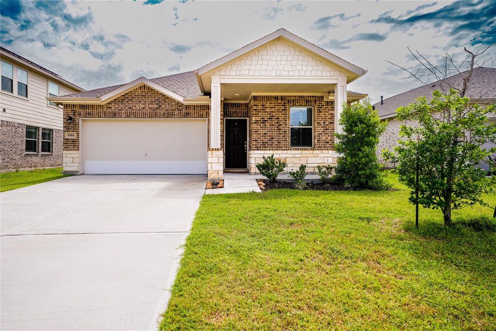 Photo of 8414 Quiet Bay Drive, Baytown, TX 77523 (MLS # 89724922)
