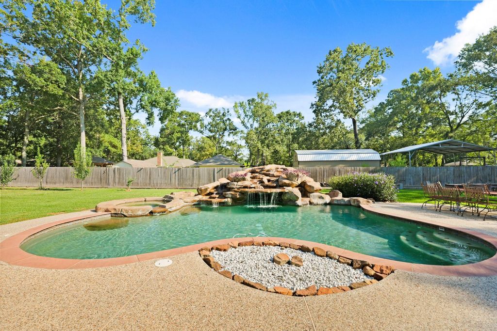 Photo of 199 Holly Lane, New Caney, TX 77357 (MLS # 94499460)