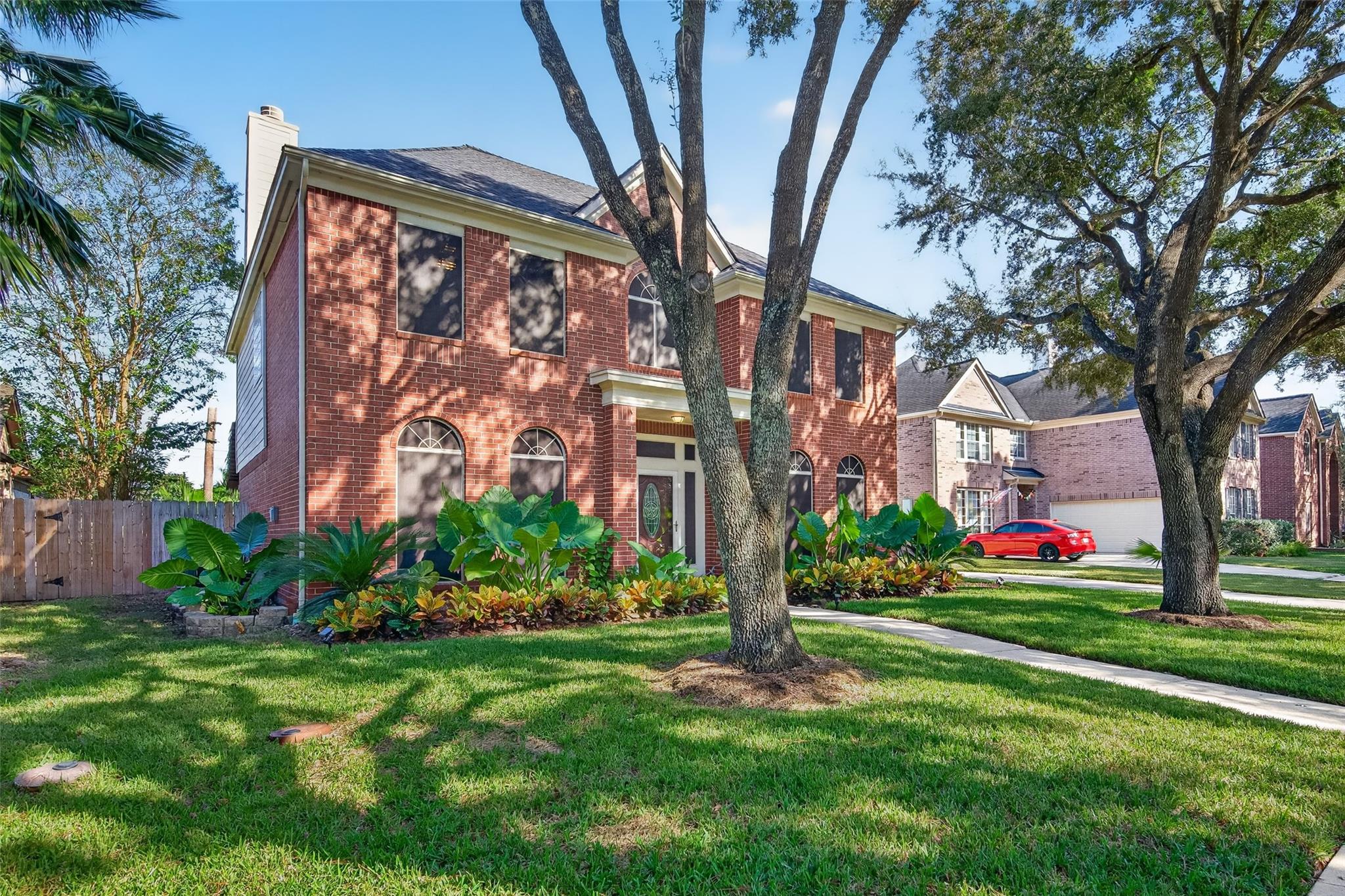 120 Crescent Bay Drive