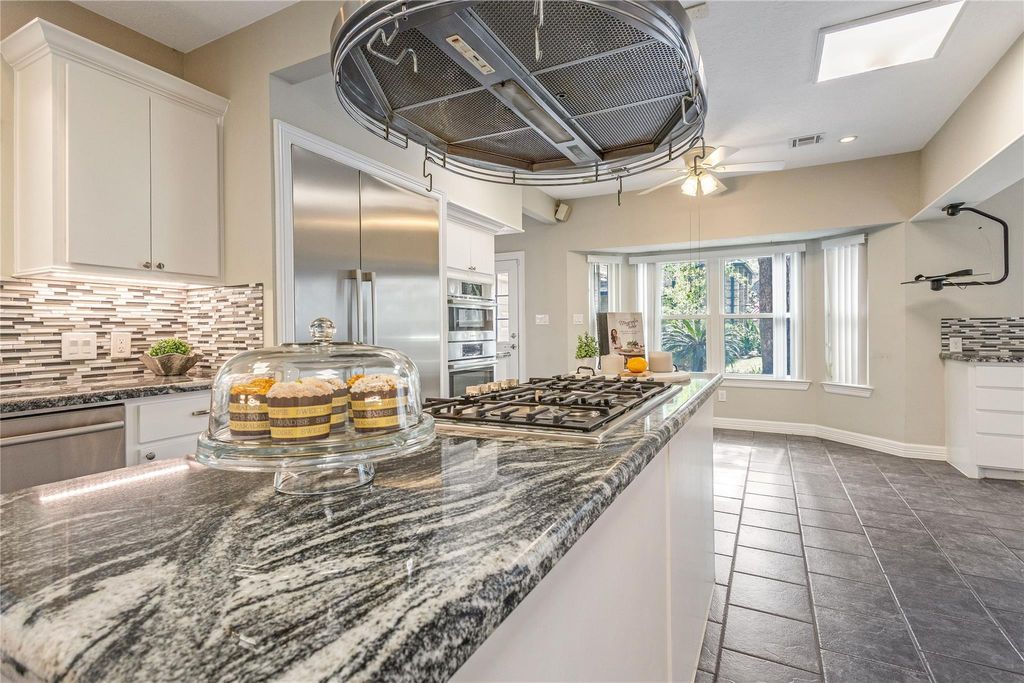 Photo of 3611 Mulberry Hills Drive, Houston, TX 77339 (MLS # 90607588)