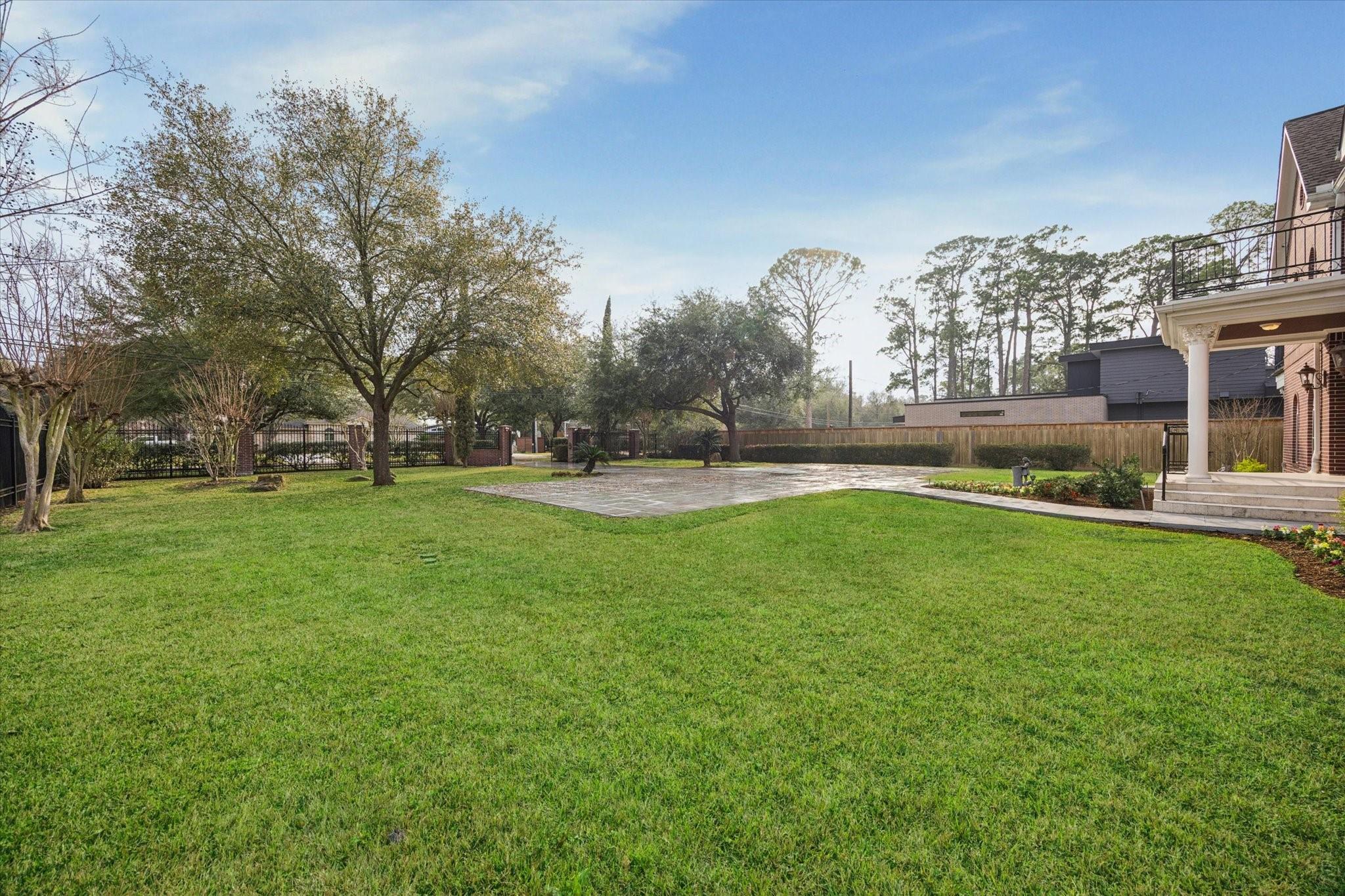 9206 Westview Drive