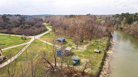 Apartment For Sale - 239 Fishermans Trail<br/> Walker County, Huntsville, TX 77320