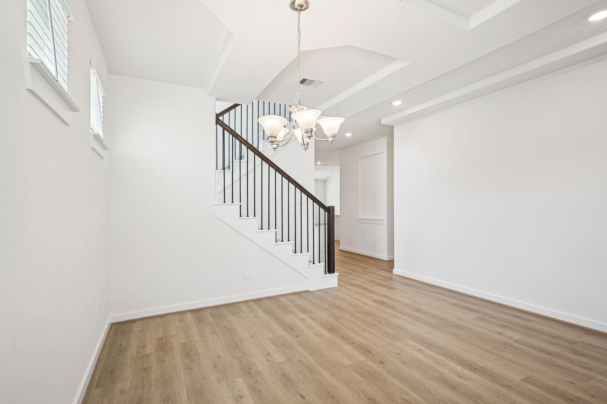 6005 Mockingbird Lodge Lane