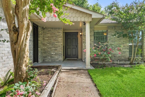 Photo of 6931 Tara Drive, Richmond, TX 77469 (MLS # 73416928)
