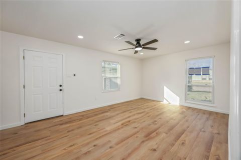 Tiny photo for 5942 Ridgeway Drive, Houston, TX 77033 (MLS # 78097397)