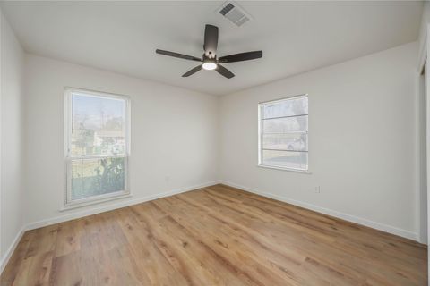 Tiny photo for 5942 Ridgeway Drive, Houston, TX 77033 (MLS # 78097397)