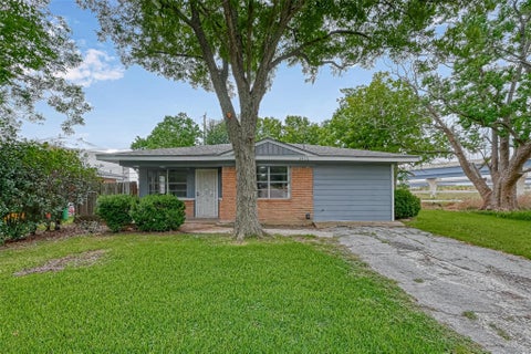 Photo of 3406 Saint Benedict Street, Houston, TX 77021 (MLS # 96789287)