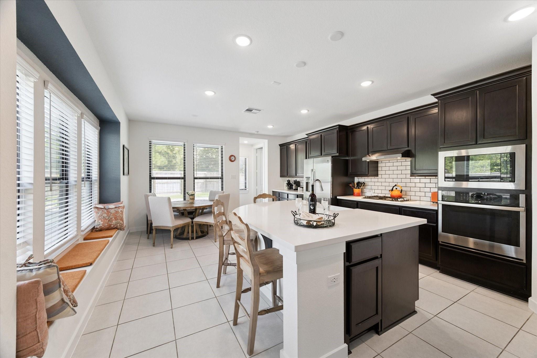 527 Chestnut Reef Court