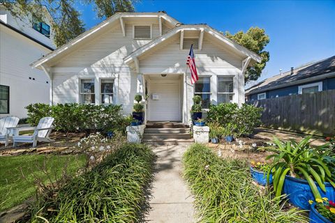 Photo of 731 Wilken Street, Houston, TX 77008 (MLS # 27020252)