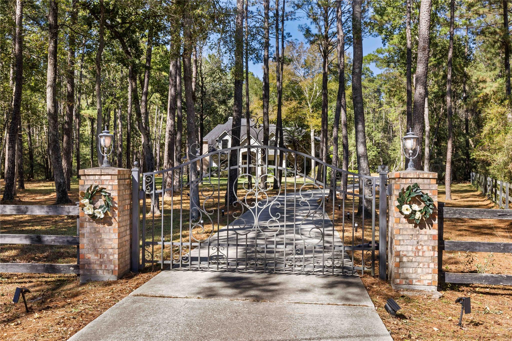 13322 Stonecrest Lane