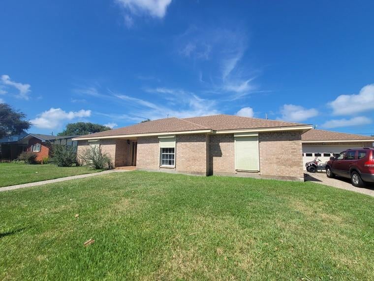 2626 Beluche Drive
