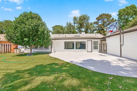 Tiny photo for 9519 Moorberry Lane, Houston, TX 77080 (MLS # 11789322)