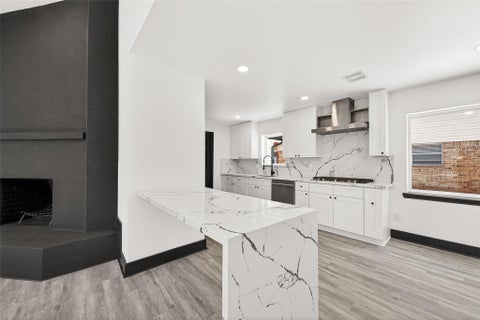 Tiny photo for 9519 Moorberry Lane, Houston, TX 77080 (MLS # 11789322)