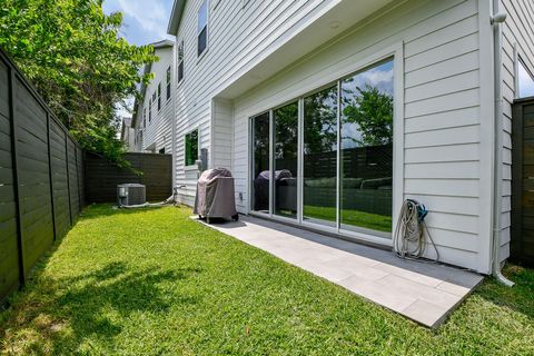 Tiny photo for 7603 Jacquelyn Gardens Lane, Houston, TX 77055 (MLS # 96538691)