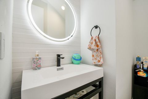 Tiny photo for 7603 Jacquelyn Gardens Lane, Houston, TX 77055 (MLS # 96538691)