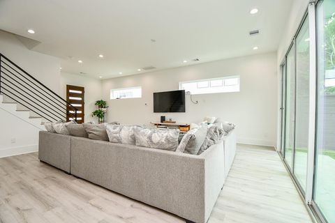 Tiny photo for 7603 Jacquelyn Gardens Lane, Houston, TX 77055 (MLS # 96538691)