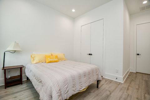 Tiny photo for 7603 Jacquelyn Gardens Lane, Houston, TX 77055 (MLS # 96538691)