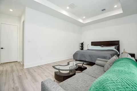 Tiny photo for 7603 Jacquelyn Gardens Lane, Houston, TX 77055 (MLS # 96538691)