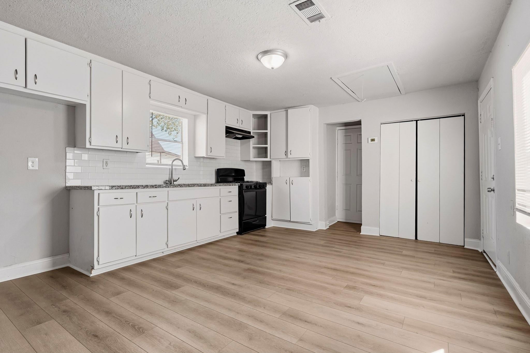 405 S 3rd Street