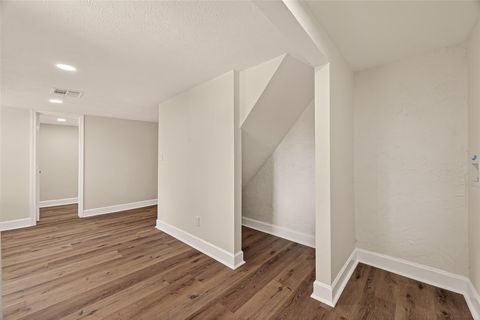 Tiny photo for 915 W Lewis Street, Conroe, TX 77301 (MLS # 10393438)