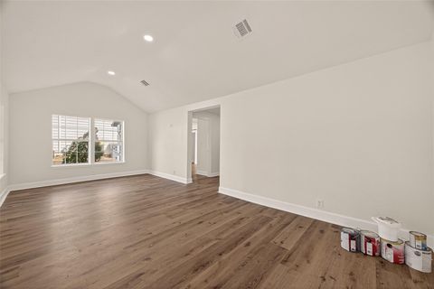 Tiny photo for 915 W Lewis Street, Conroe, TX 77301 (MLS # 10393438)