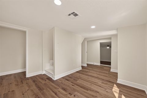 Tiny photo for 915 W Lewis Street, Conroe, TX 77301 (MLS # 10393438)